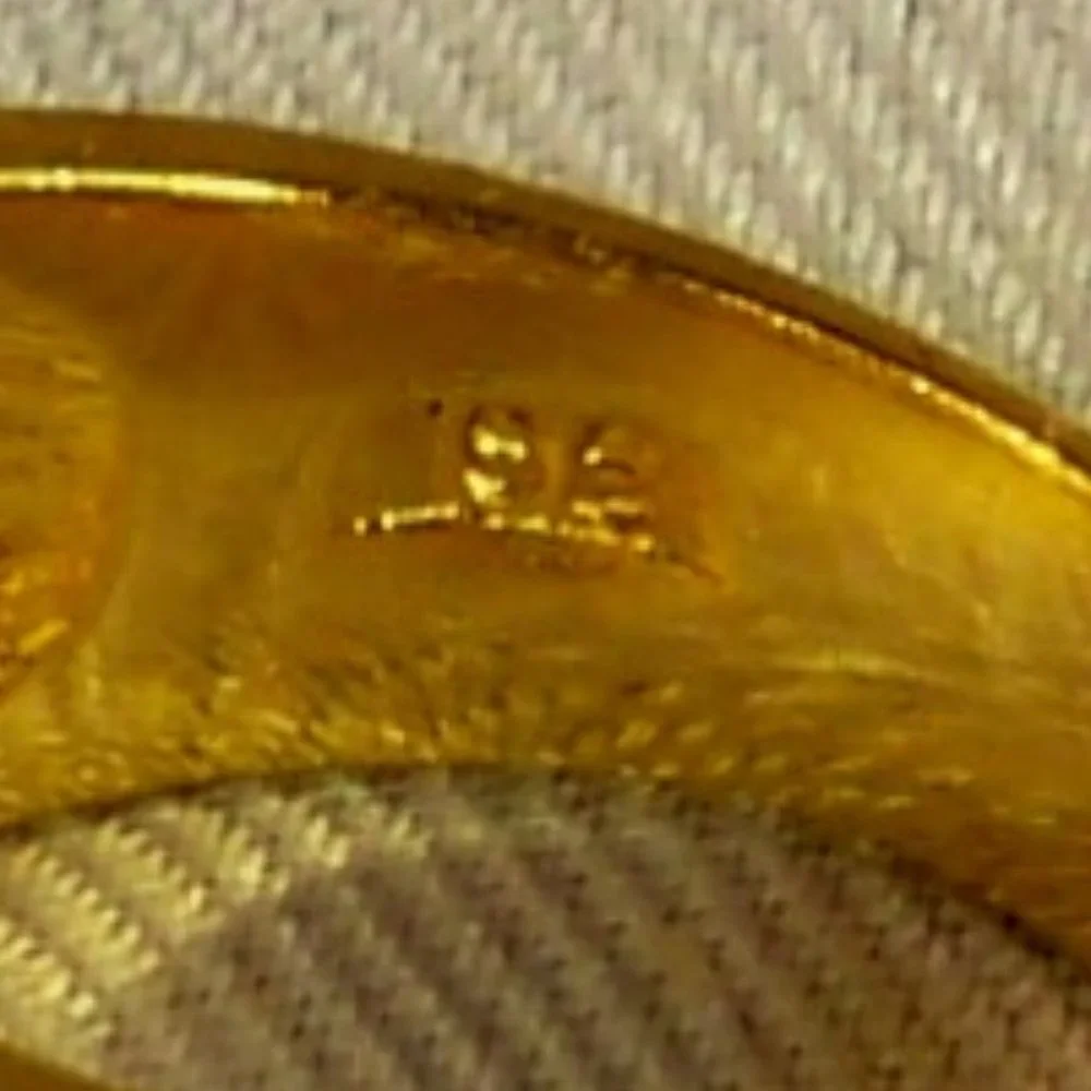 NEW Round Cut Cubic Zirconias Gold DESIGNER Ring